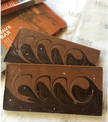 Dark Chocolate Wavy Bar